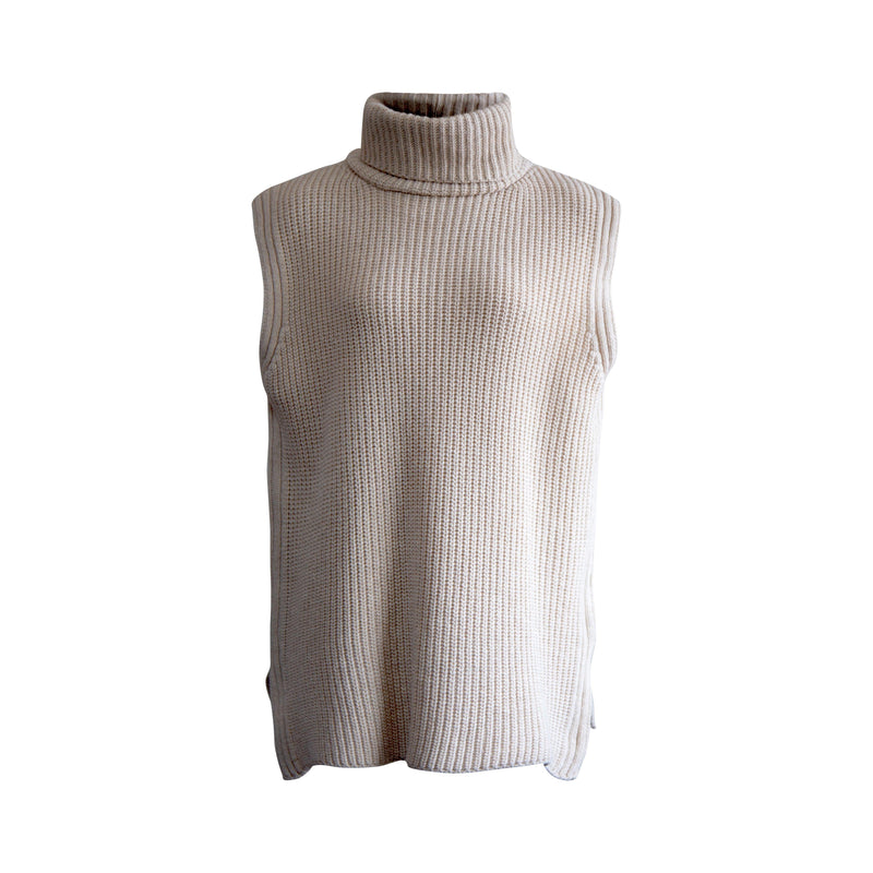 Le Reussi Cashmere Turtle Neck Sweater.