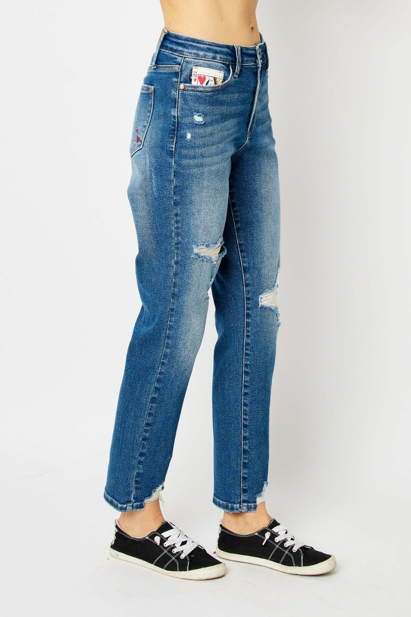 Judy Blue Full Size Queen Of Hearts Coin Pocket BF Jeans.